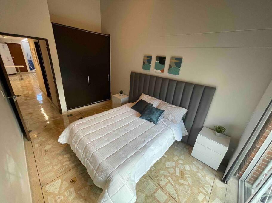 2-story Penthouse, Tons Of Restaurants, Private Balconies Medellin