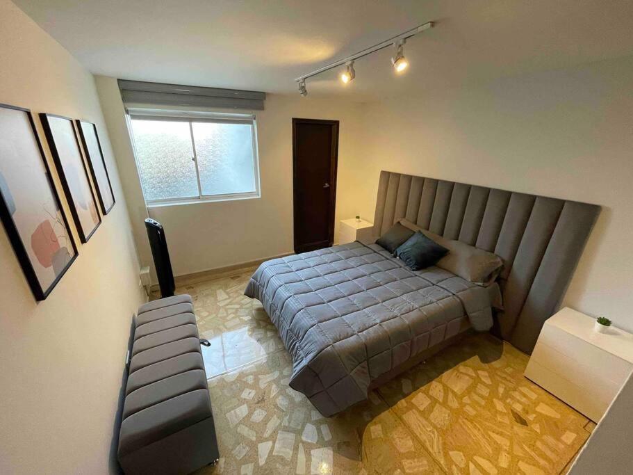 2-story Penthouse, Tons Of Restaurants, Private Balconies Apartment *